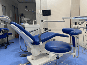 Dr Chandak Nagpur clinic-chair Nagpur